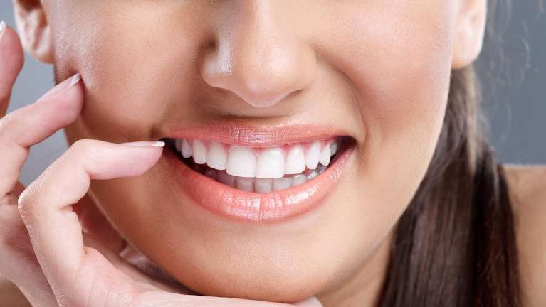 patient that is looking for veneers near me