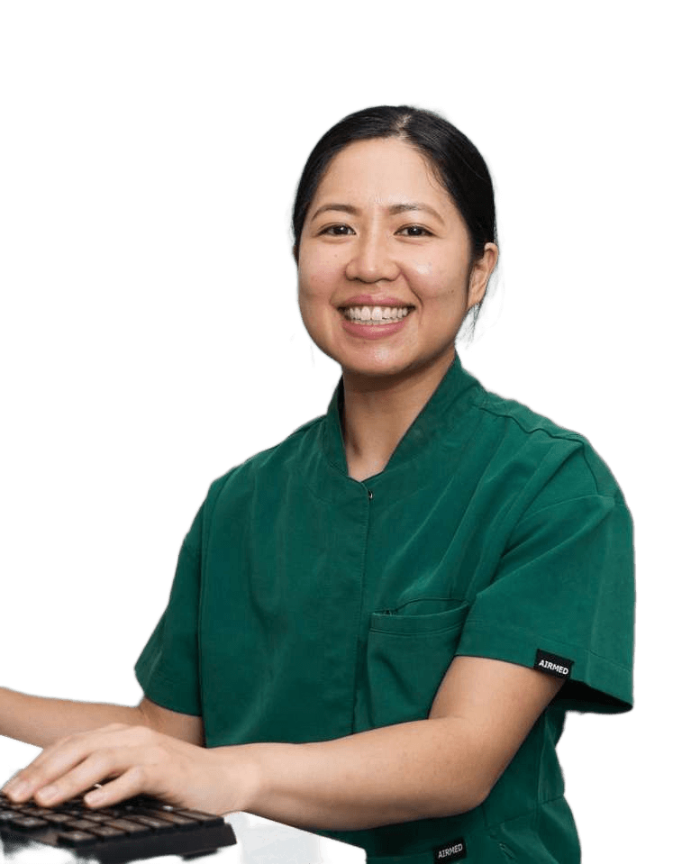 headshot of lisa oeur | mccrae dentist
